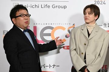天野ひろゆき（左）と花村想太
