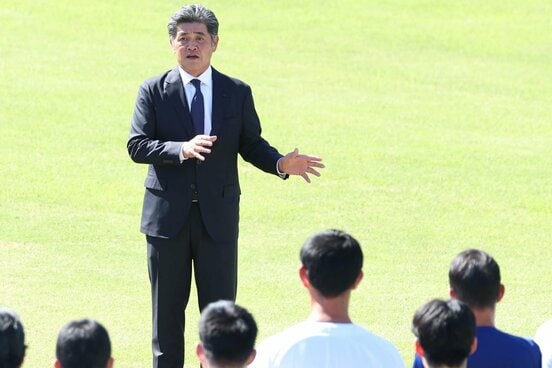 選手に話をする工藤公康新監督