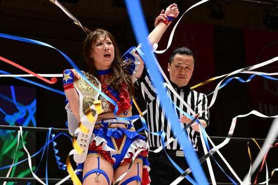 勝利した荒井優希