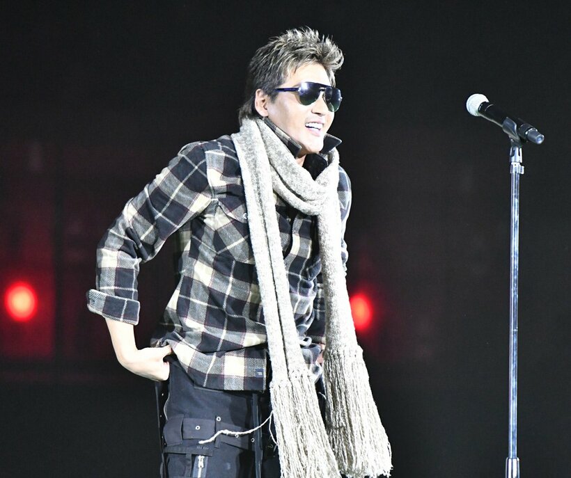  ファンフェスに登場した日本ハム・新庄新監督（東スポWeb）