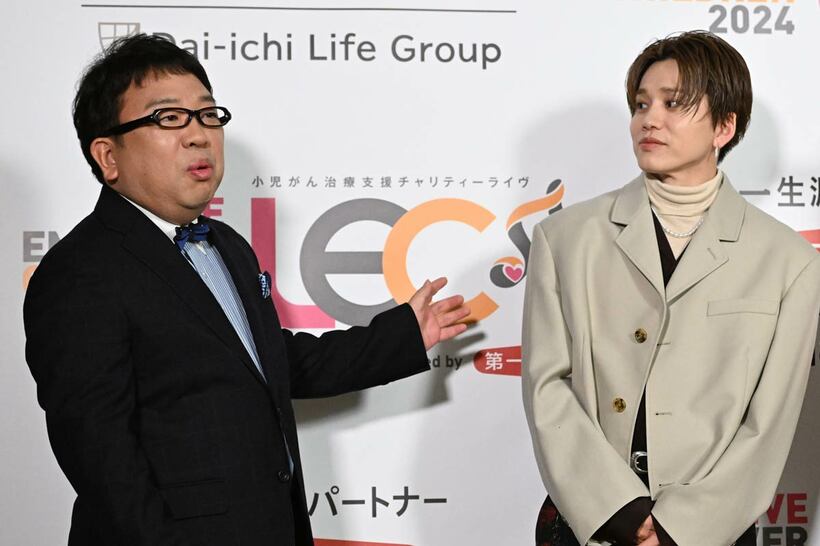 天野ひろゆき（左）と花村想太