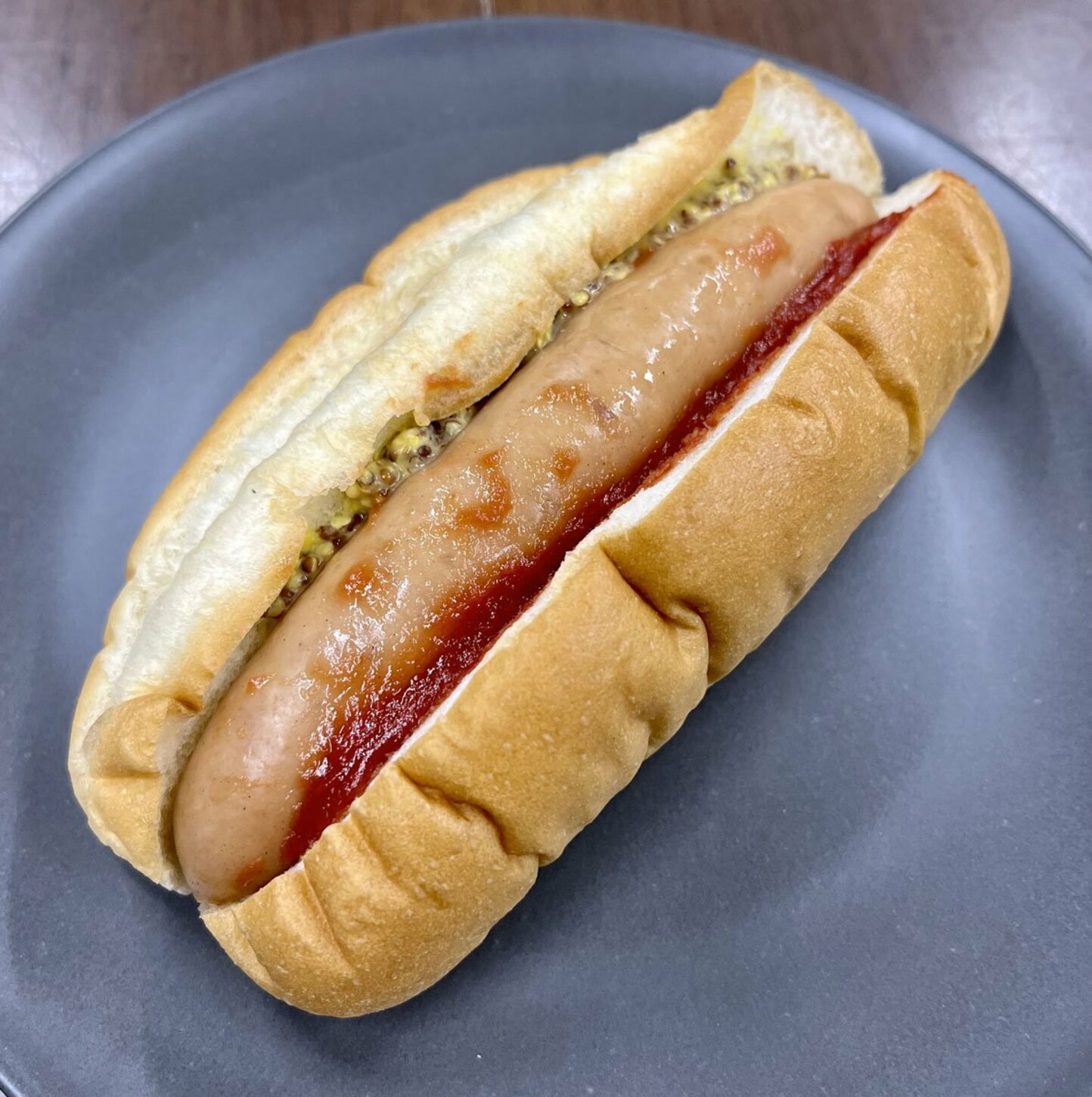 セブンの「ホットドッグ」はX氏も高評価(東スポWeb)