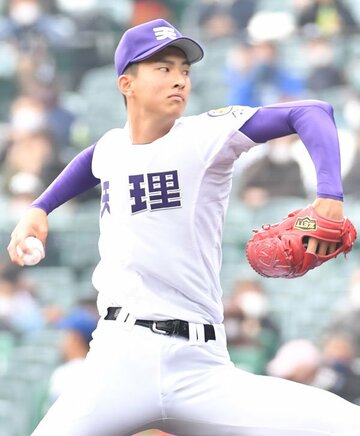  天理・達孝太投手
