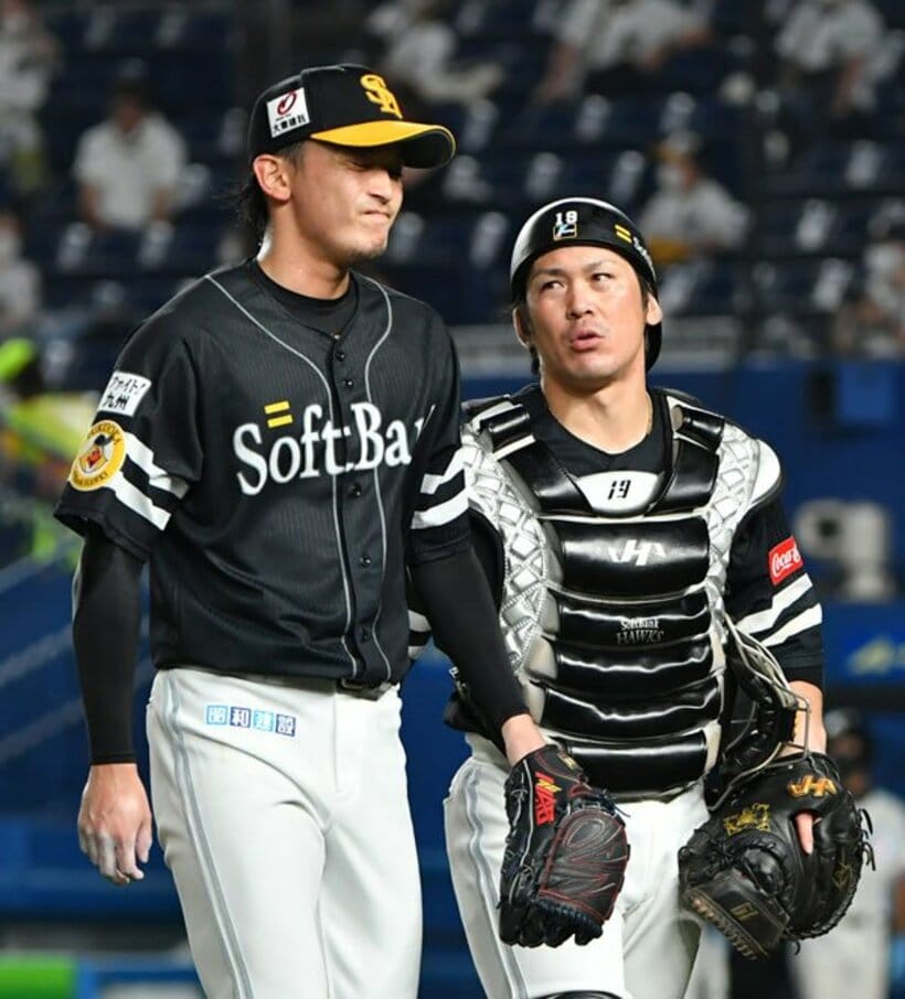  ソフトバンクは東浜（左）が先発でも鬼門をクリアできず…