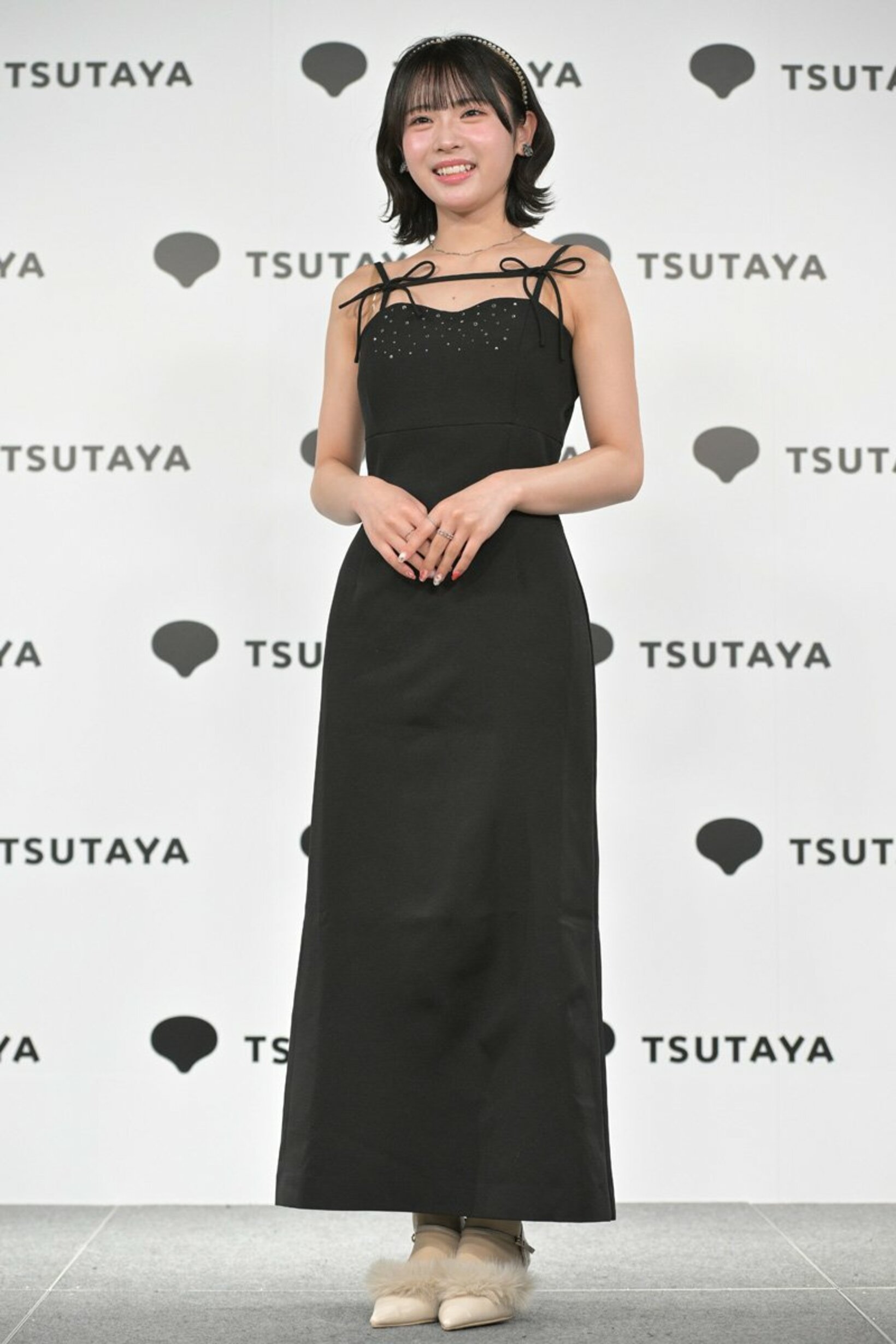 写真集うぃ発売したＮＭＢ４８・芳賀礼