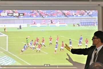 横浜M―浦和戦 疑惑のオフサイドシーン