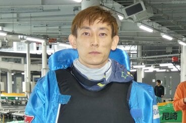 優勝戦はセンターから果敢に攻めにいく若林義人