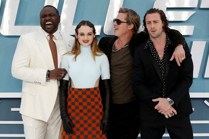  左からブライアン・タイリー・ヘンリー、ジョーイ・キング、ブラッド・ピット、アーロン・テイラー・ジョンソン（ロイター）