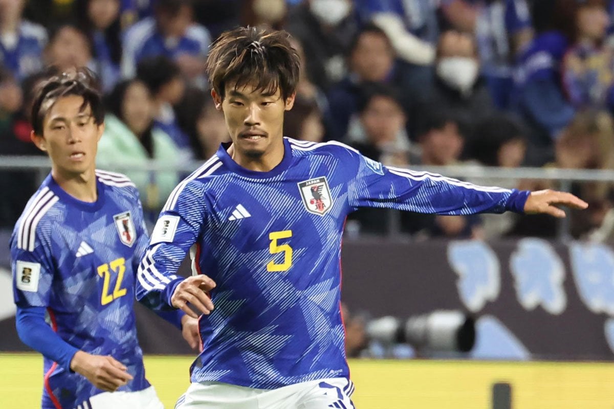 入手困難！最終値下げ！前園真聖！adidas 日本代表 サッカーシャツ 背番号8 人気サッカー・アンセムを収録したコンピCDが緊急リリース ジャケット