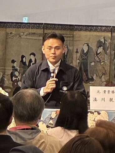 トークイベントに参加した湊川親方