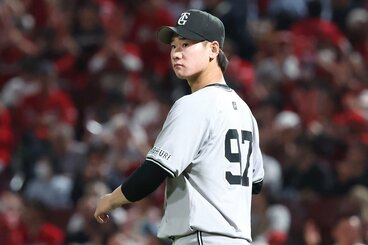 打線の援護に見放される展開になってしまった巨人・井上温大