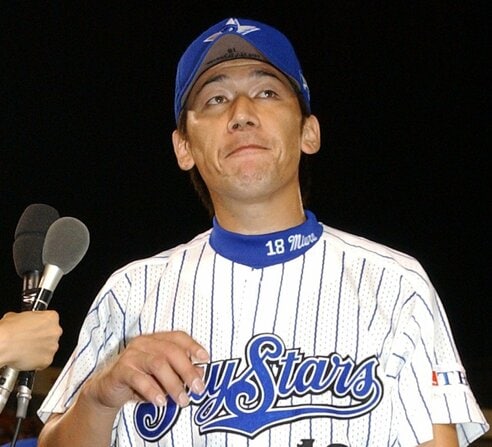 三浦大輔　番長キャップ DeNA・三浦大輔監督、大物俳優とのまさかの2ショットに「番長と