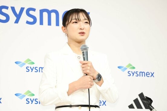 会見する坂本花織