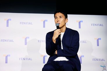 意外な失敗談を明かした日本代表の長谷部誠コーチ