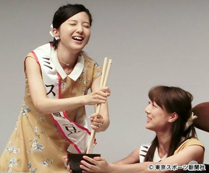 浜口順子（左）と佐々木もよこ