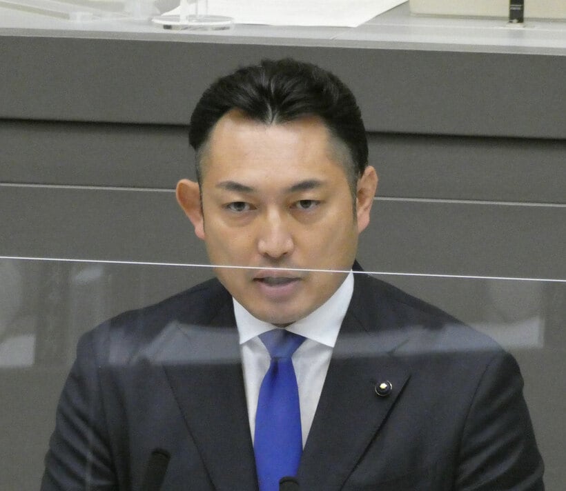  質問した川松真一朗氏（東スポWeb）