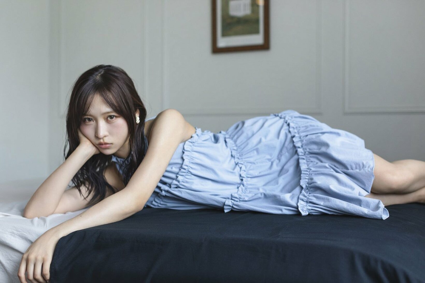 小栗有以の初スタイルブックの先行カット（撮影・大辻隆広）