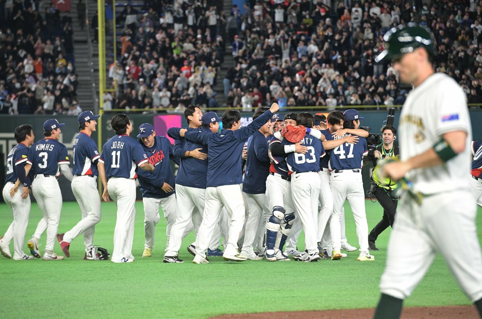 Ｃ組２位で１次ラウンド突破を決め歓喜の韓国ナイン