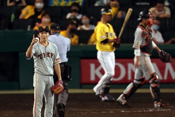 物議を醸した増田大の野手登板