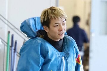成貞琳平