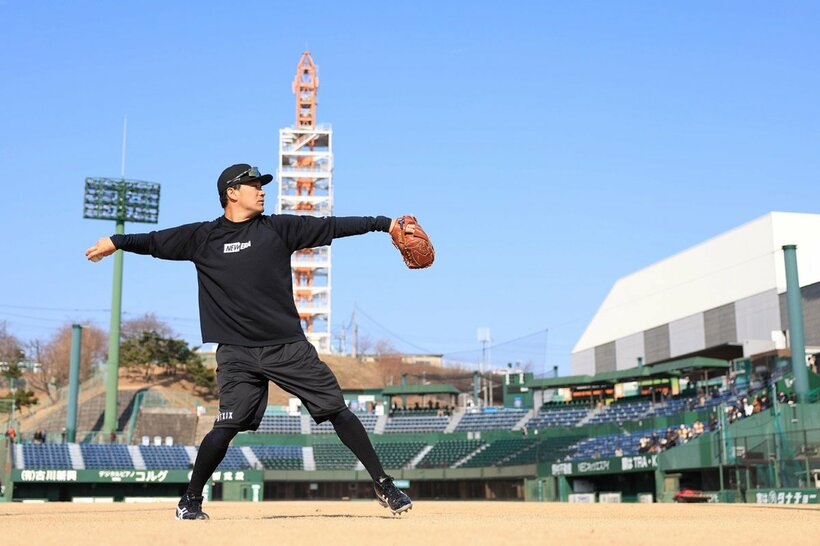 キャッチボールをする田中将大