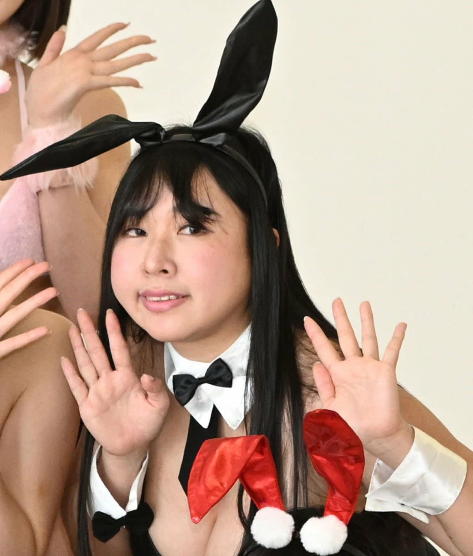 バニーガールに扮した田口あわさん