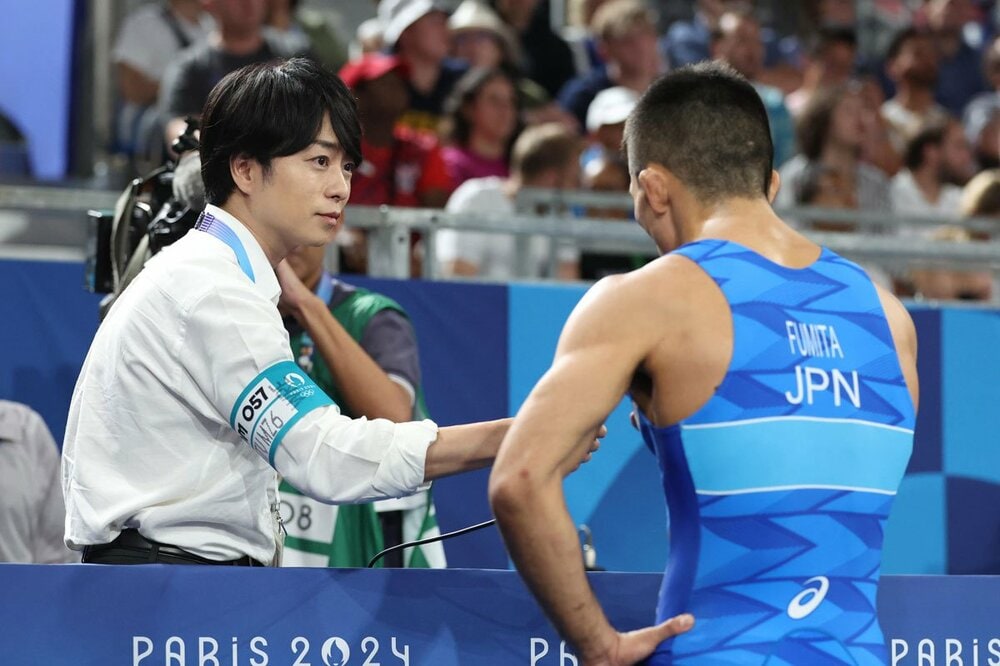 取材記者として現場で働く櫻井翔