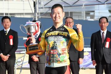 鉄壁の近畿連係で大会連覇を達成した脇本雄太