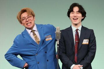 「ナイチンゲールダンス」のヤス（右）と中野なかるてぃん