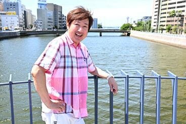 芸人という仕事に誇りを感じているあべてつあき