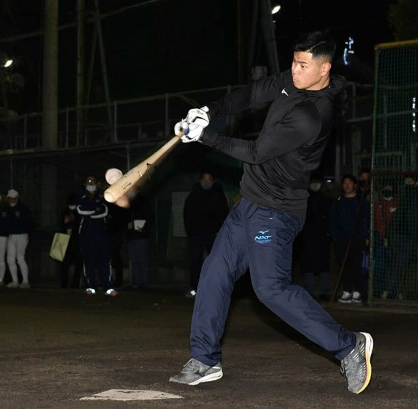  バッティングに期待の佐藤輝明