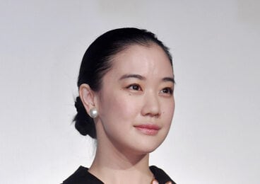 咲子を演じる蒼井優