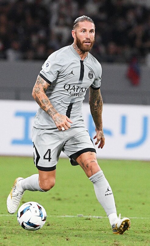 復活期すセルヒオラモス PSG2年目へ意気込み「3バックの右を