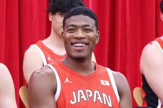 再び日本代表のユニホームに袖を通す八村
