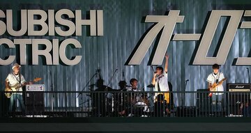 甲子園ライブで球場を盛り上げたＴＵＢＥ