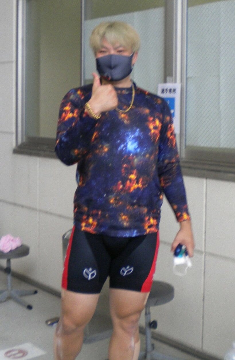  盟友・小原の援護を受けて佐藤が波乱を起こす(東スポWeb)