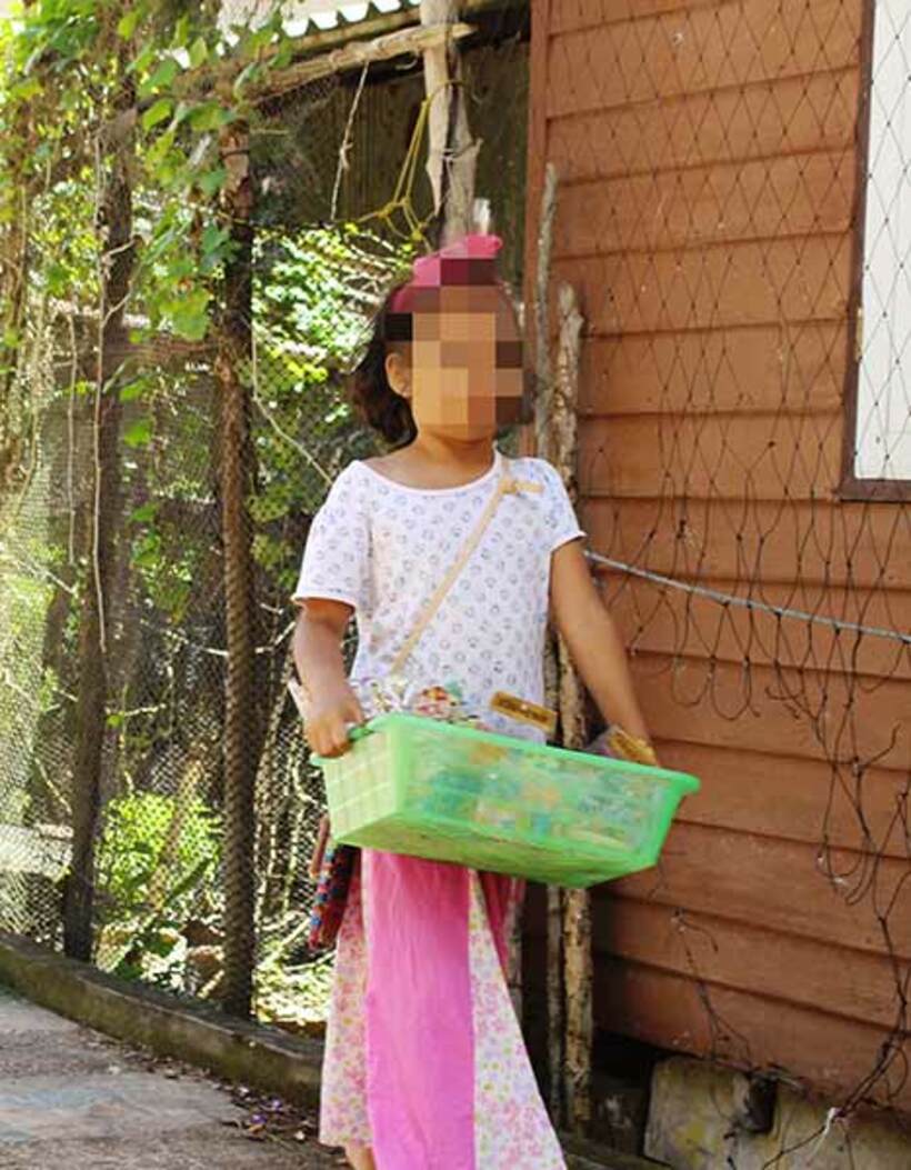  親の手伝いならいいが、不法に搾取されている子供も多い