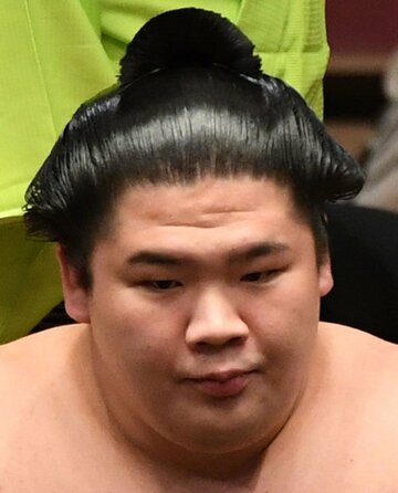  宇良