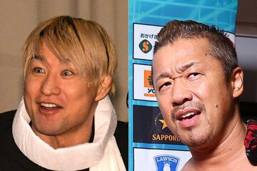 ＳＨＯ（右）と金丸義信