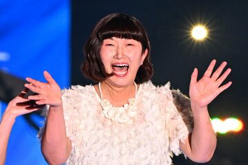 川村エミコ