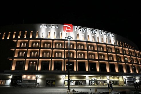 ソフトバンク】福岡ドームの命名権「2年12億円」で契約金最高額を