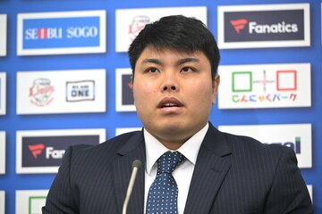 契約更改を行った平良海馬