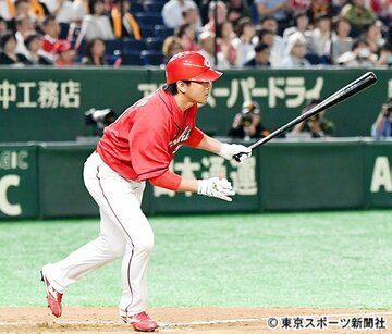  長野の“凱旋ヒット”に東京ドームは敵味方を超えて大いに盛り上がった