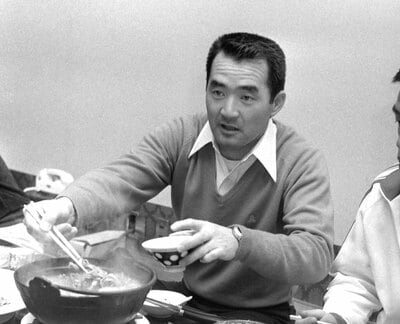 写真：長嶋茂雄さん〝食の都市伝説〟を番記者が解説「ふぐ刺しイッキは