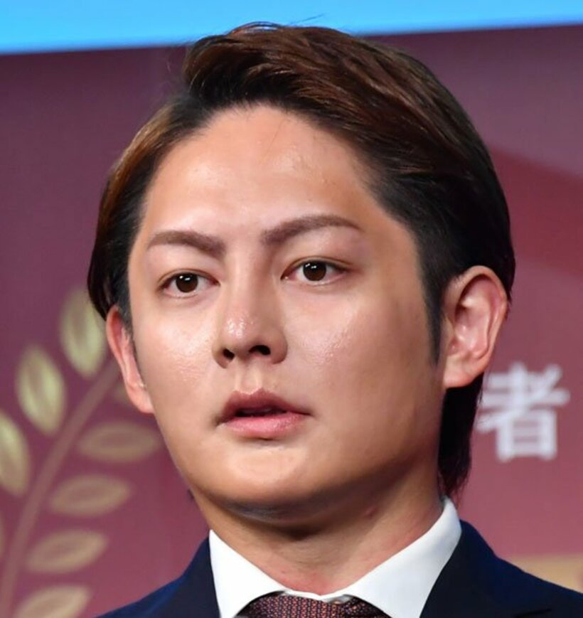  三崎優太氏