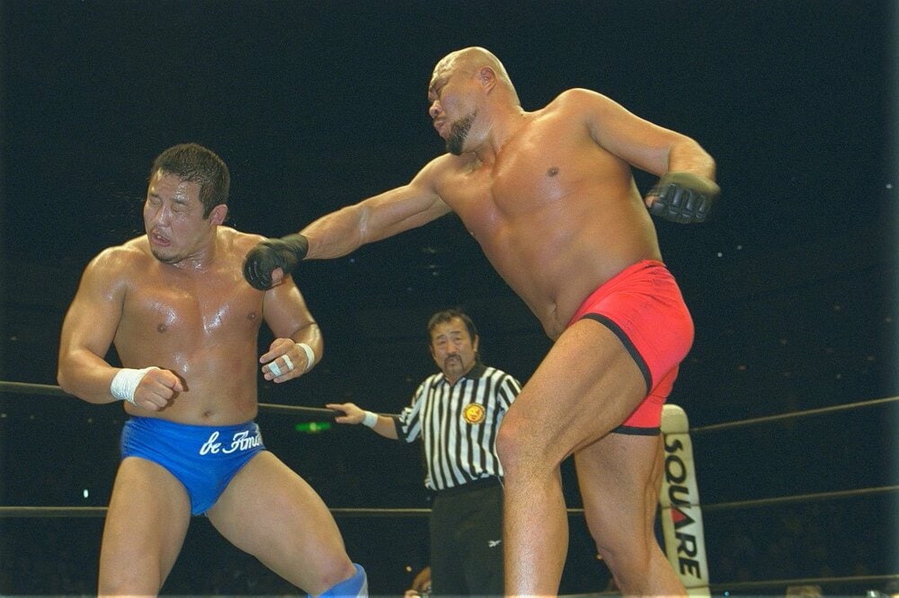 格闘技スタイルでの攻防では安田の右ストレートがクリーンヒット
