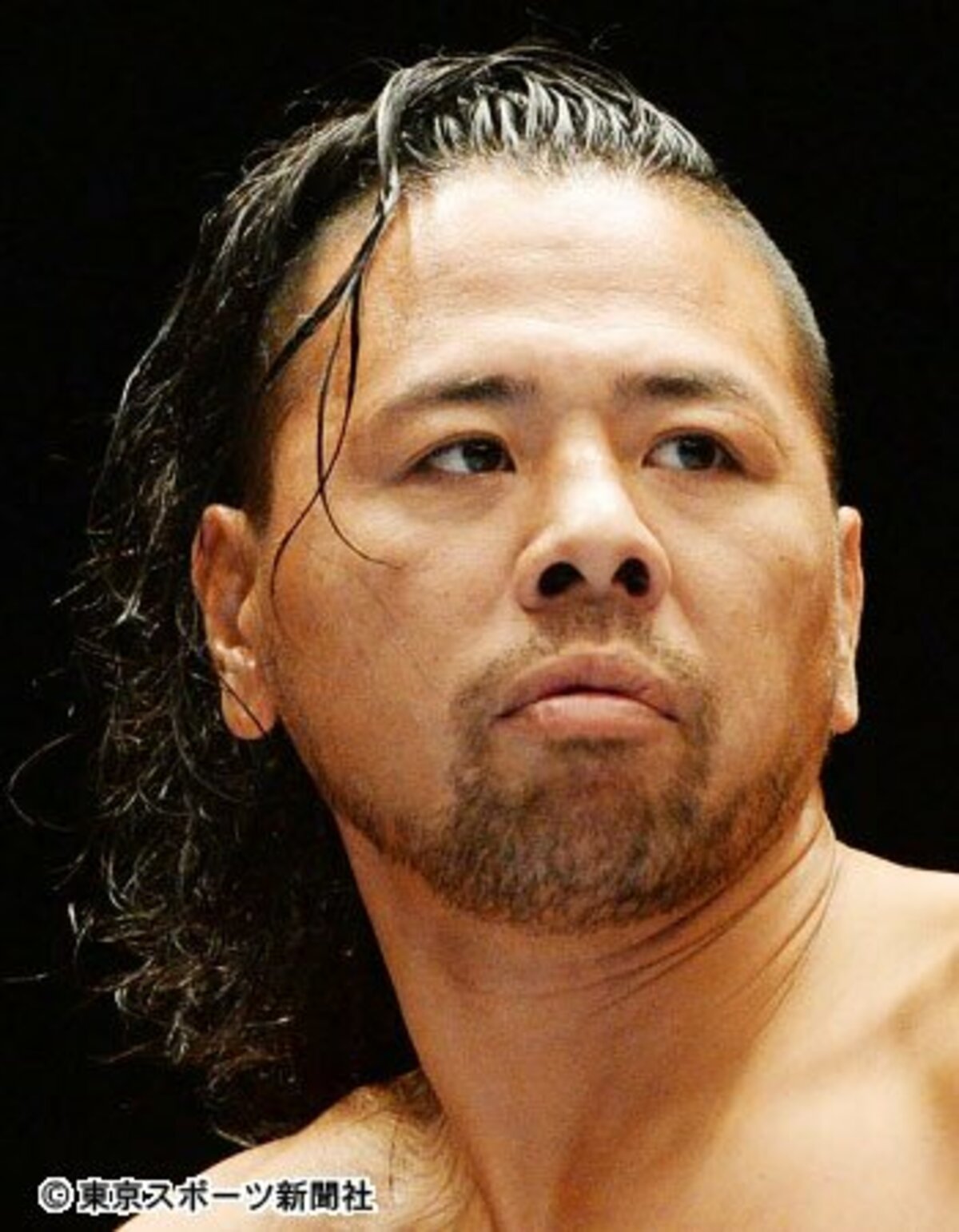 写真：中邑真輔がNXT王座陥落 左ヒザ痛めまさかのフォール負け | 東