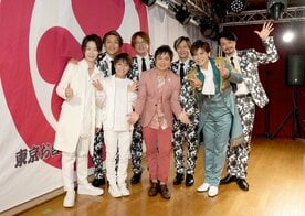  （前列左から）はやぶさのヤマト、ヒカル、松原健之、新浜レオン（後列左から）純烈の白川裕二郎、酒井一圭、後上翔太、小田井涼平