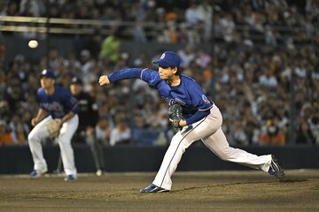 味方の守備に足を引っ張られた中日・桜井頼之介