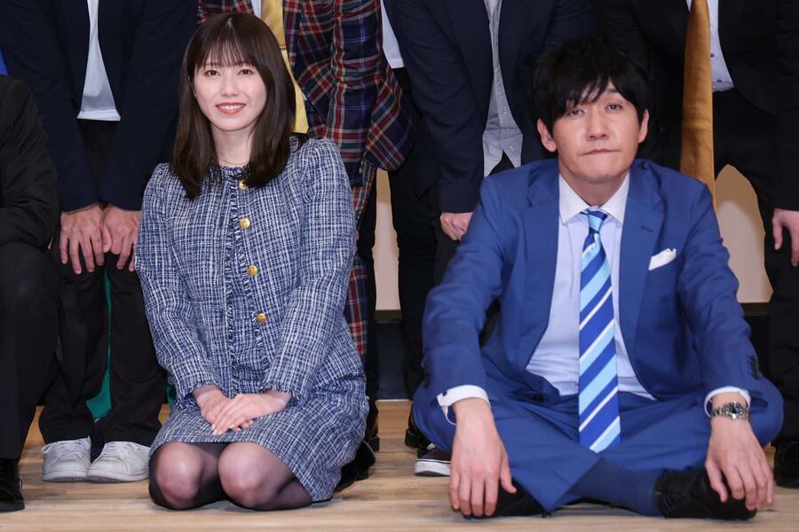 横山由依（左）への未練を抑えられなかったタイムマシーン３号の山本浩司